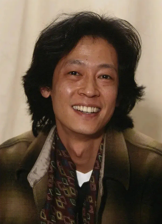 回顾逐渐消失的王志文已走上男演员的另一条人生大路
