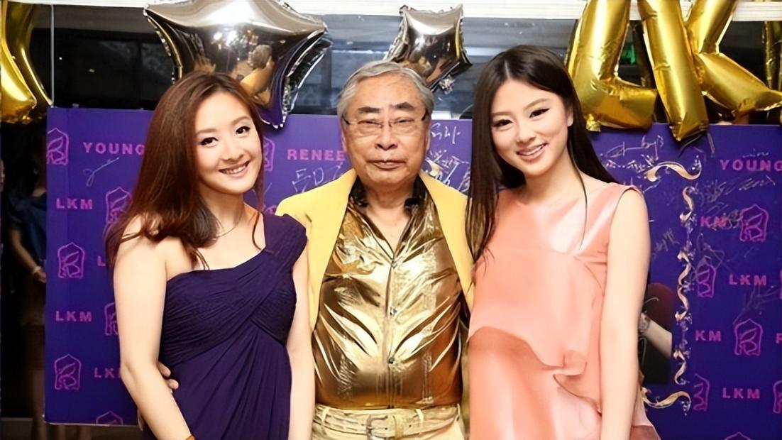 回顾宅男女神何傲儿26岁委身大51岁林建名债务还清潇洒离去