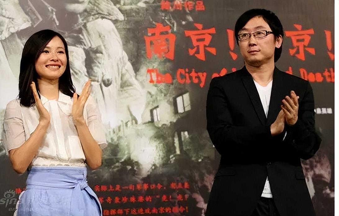 回顾主播胡蝶闪婚嫁大12岁名导婚后独自产检7年两胎很幸福