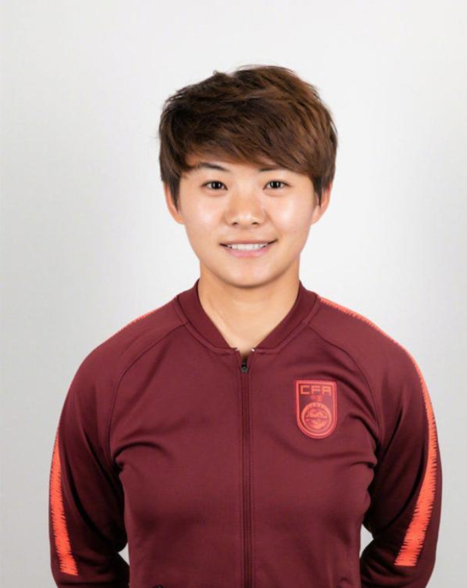 自己生活条件改善了,曹小林还有一个心结,那就是王霜的亲生父亲.