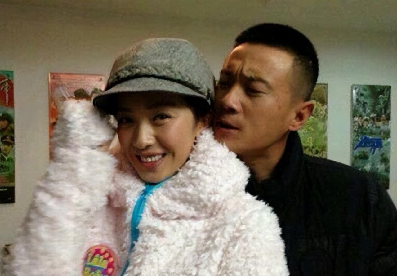 回顾戏里是父女戏外是夫妻孩子8岁时才公开关系