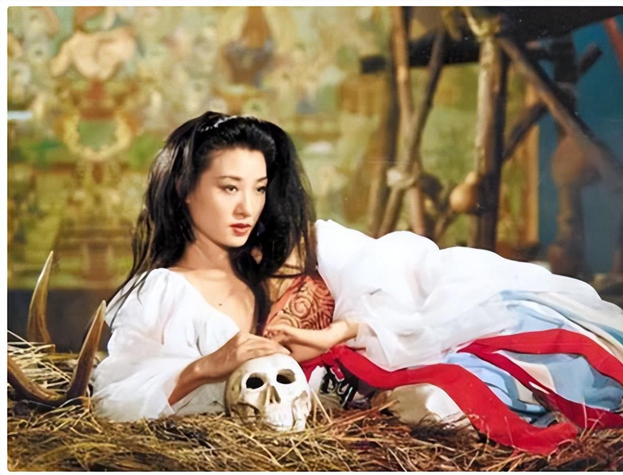 37年后才知道鬼后王小凤患抑郁症自杀老公为啥不离不弃