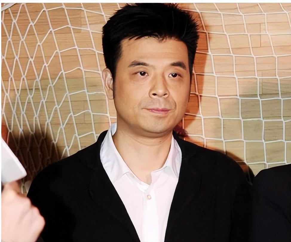 宋丹丹力荐,加入北京人艺