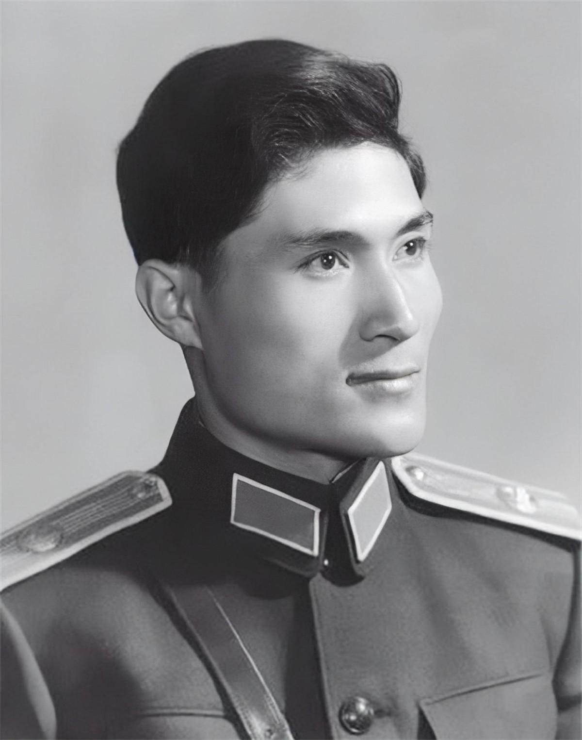 回顾艺术家刘龙坏蛋专业户曾饰演徐祖荫索额图91岁悄然离世