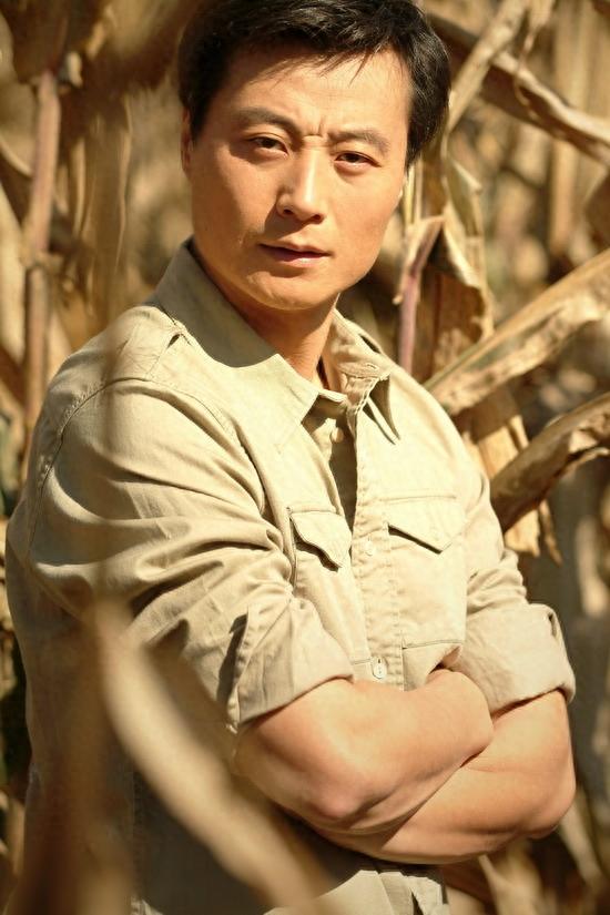 回顾任程伟花9元在地下室娶了初恋成名后只换房子不换糟糠妻