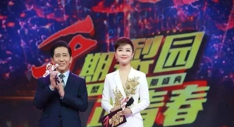 曾经辉煌30年的梨园春倪宝铎离开后为何庞晓戈玩不转