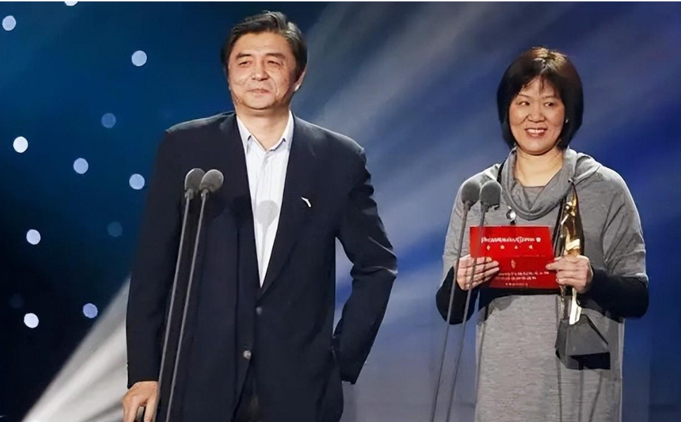 汪嘉伟曾任男排主帅红极一时离婚又再婚如今儿子是他的骄傲