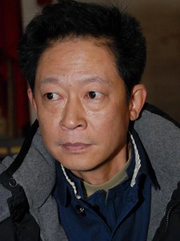 回顾逐渐消失的王志文已走上男演员的另一条人生大路