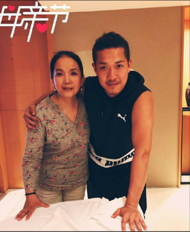 回顾颜值不如爹明星父子吕良伟儿子零遗传周华健父子差距大