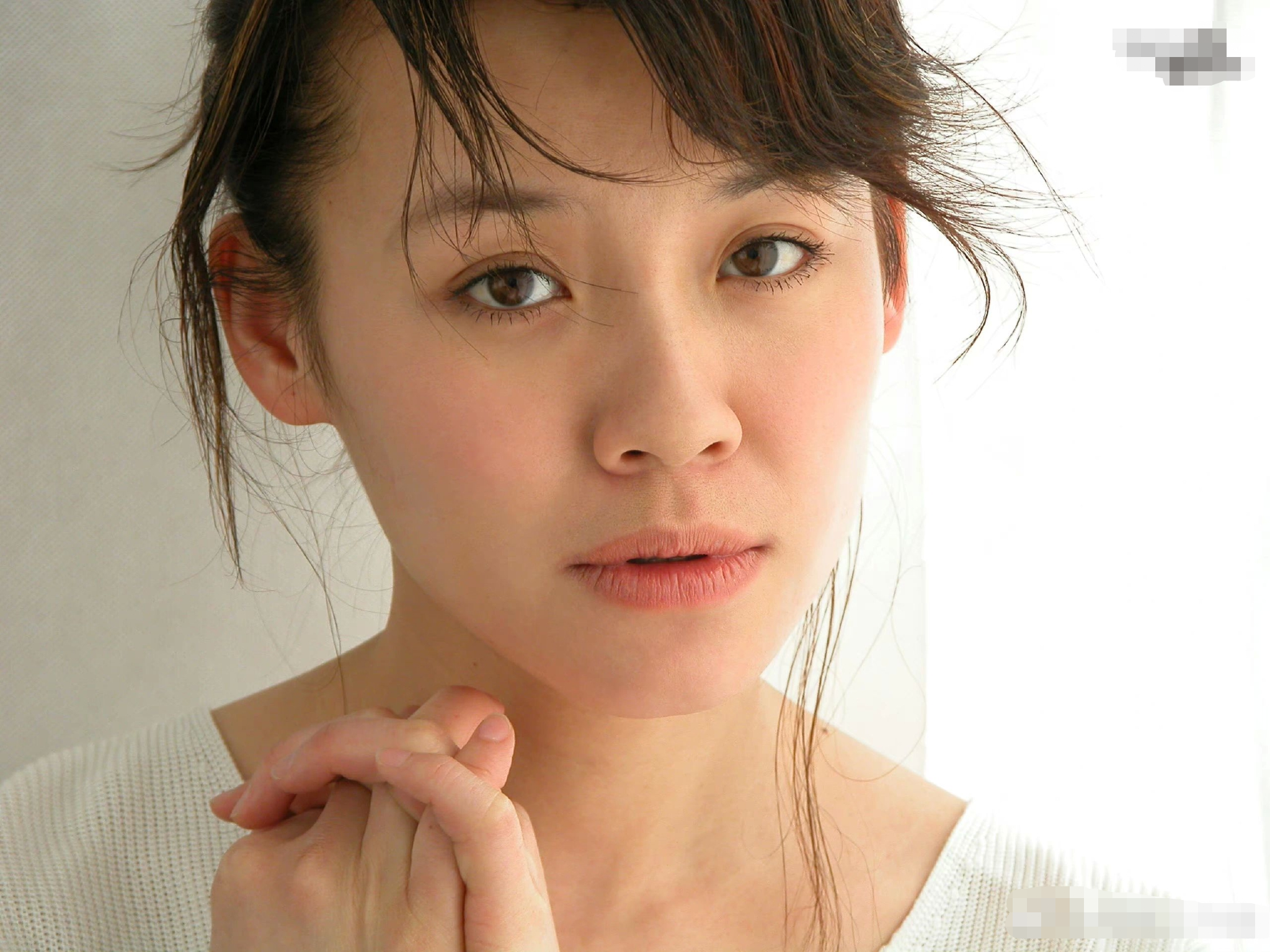 回顾她与名导同居三年遭抛弃转身下嫁穷小子后竟还突然逆袭了