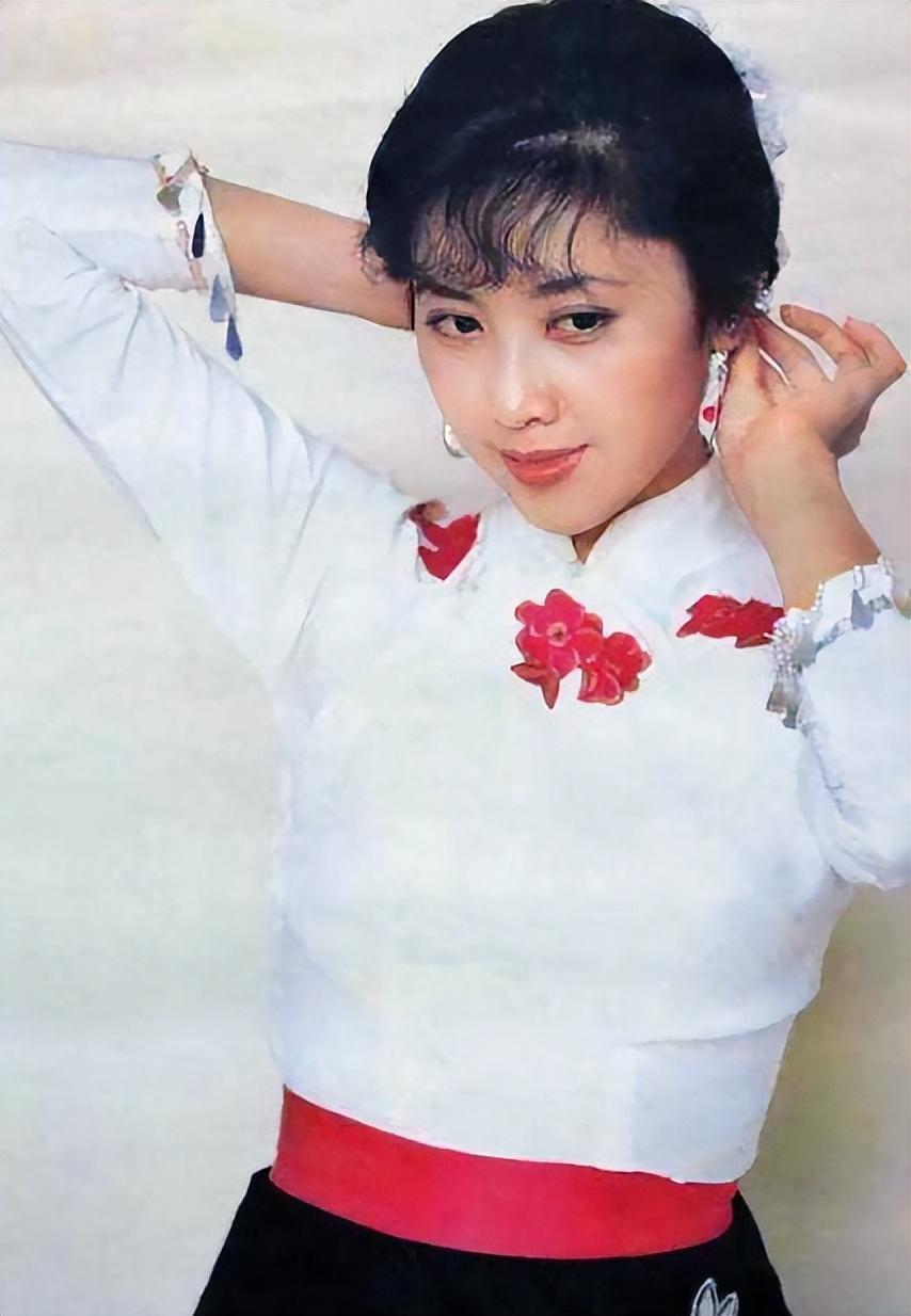 东方美人朱琳和二婚丈夫恩爱19年如今71岁的她把日子过成诗