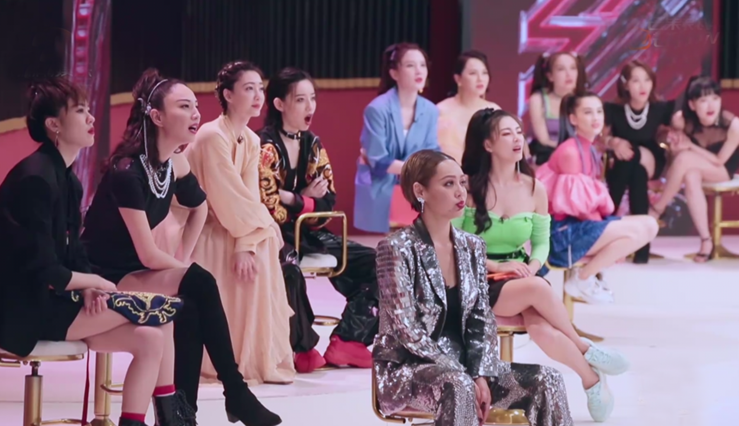 白冰我这辈子从不后悔的决定就是在27岁成名时和前夫丁一结婚