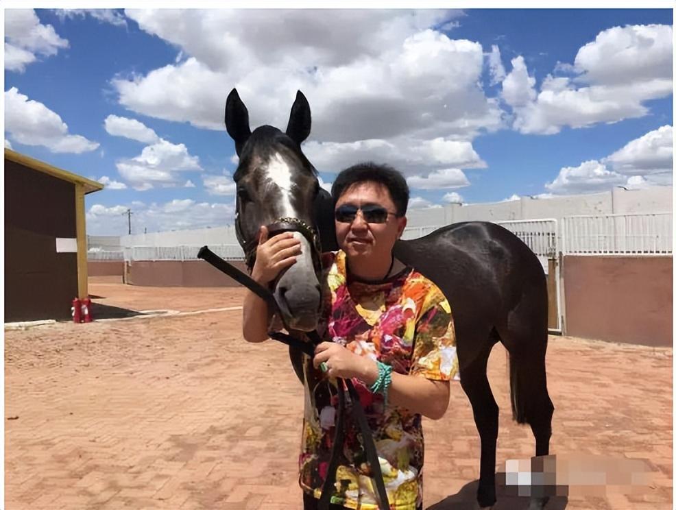 同是德云社的元老再看于谦和李菁的现状其实结局早已注定