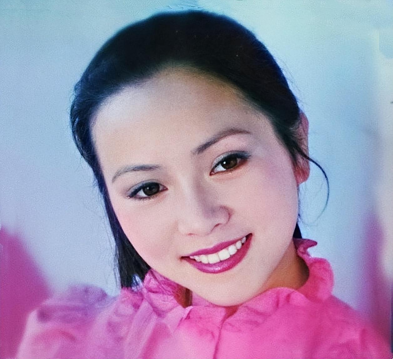 回顾洪学敏独家画册从幼年到65岁从影星到女强人如今也老了