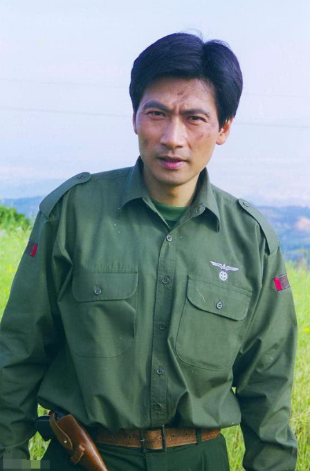 陆剑民一封信定情娶西北歌后胡月结婚33年浪漫依旧