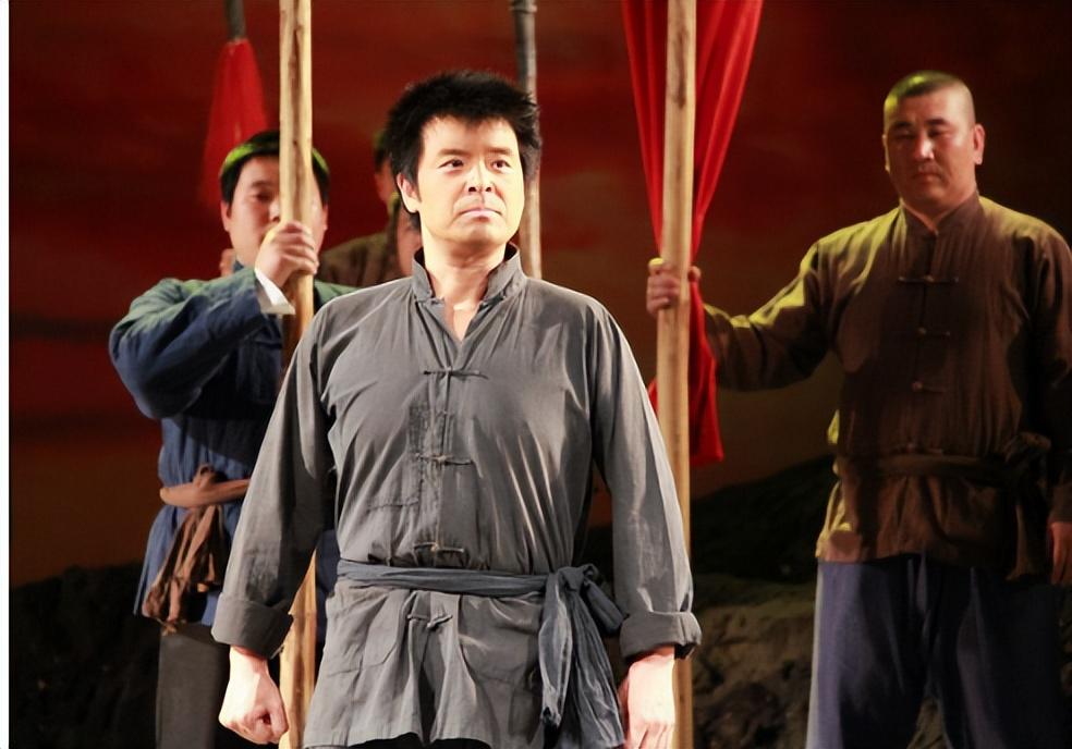 宋丹丹与他关系不一般父亲是老戏骨傅祖成可他出道37年也没红