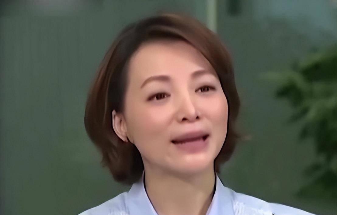 回顾央视一姐到查无此人49岁的董卿终于落到今天这一下场