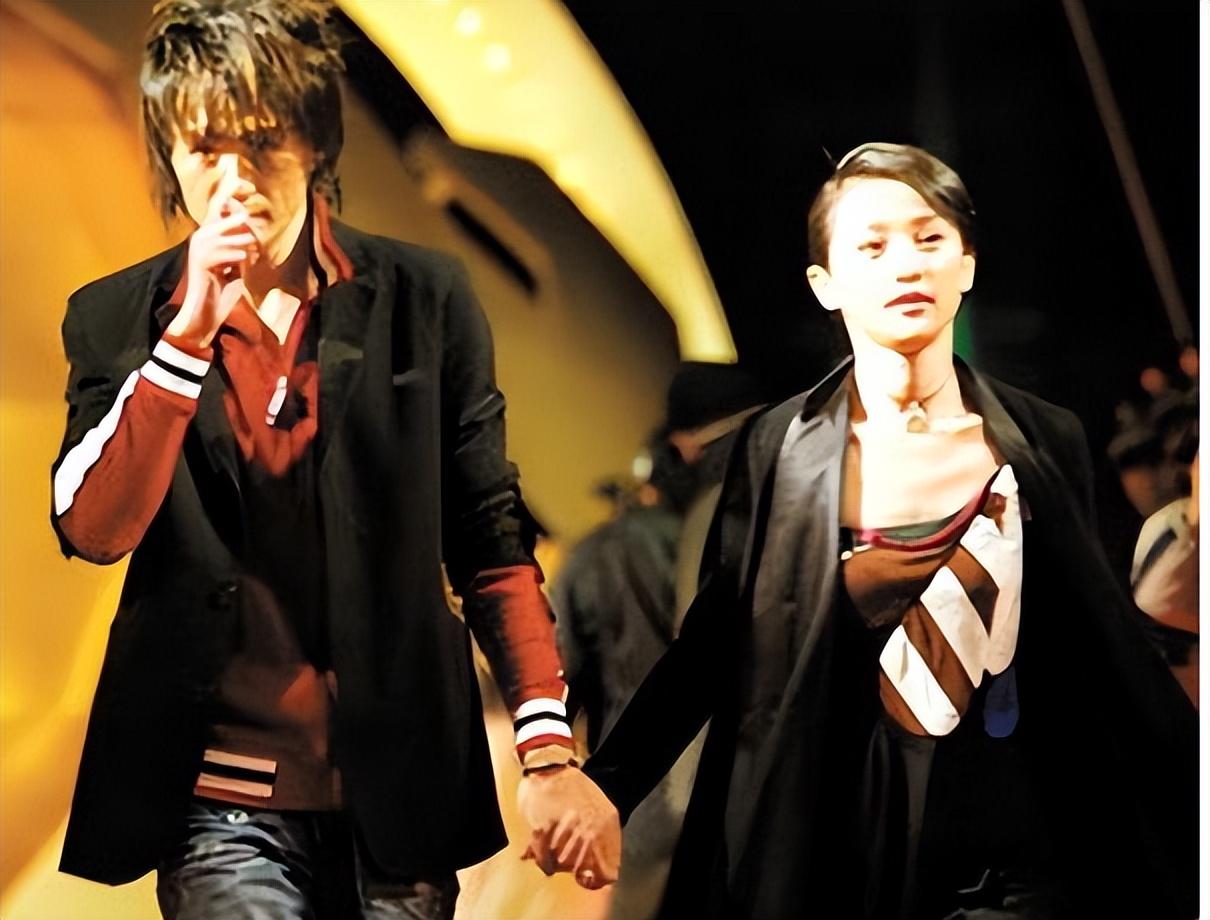 原来他已去世14年事业巅峰跳楼身亡他的死成了周迅一生的痛