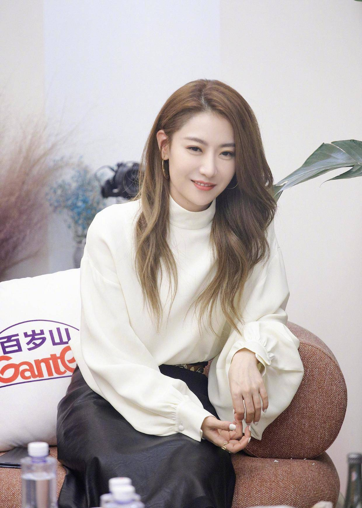 白冰我这辈子从不后悔的决定就是在27岁成名时和前夫丁一结婚