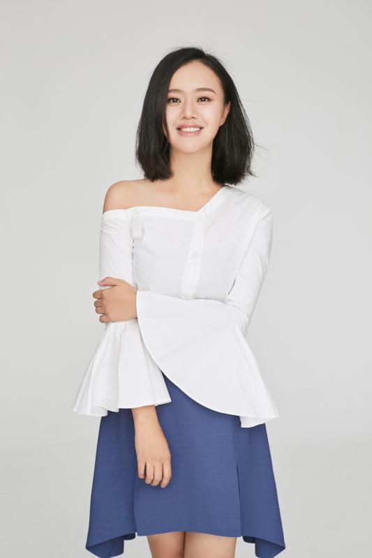 王茜华王茜华自出道以来,出演了很多农村题材的电视剧,有"农村一姐"之