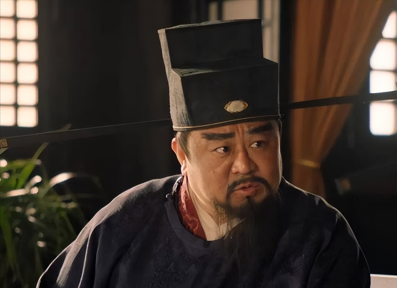 但宋太宗了解了吕端多年的为官政绩后直言:"吕端小事糊涂,大事不糊涂