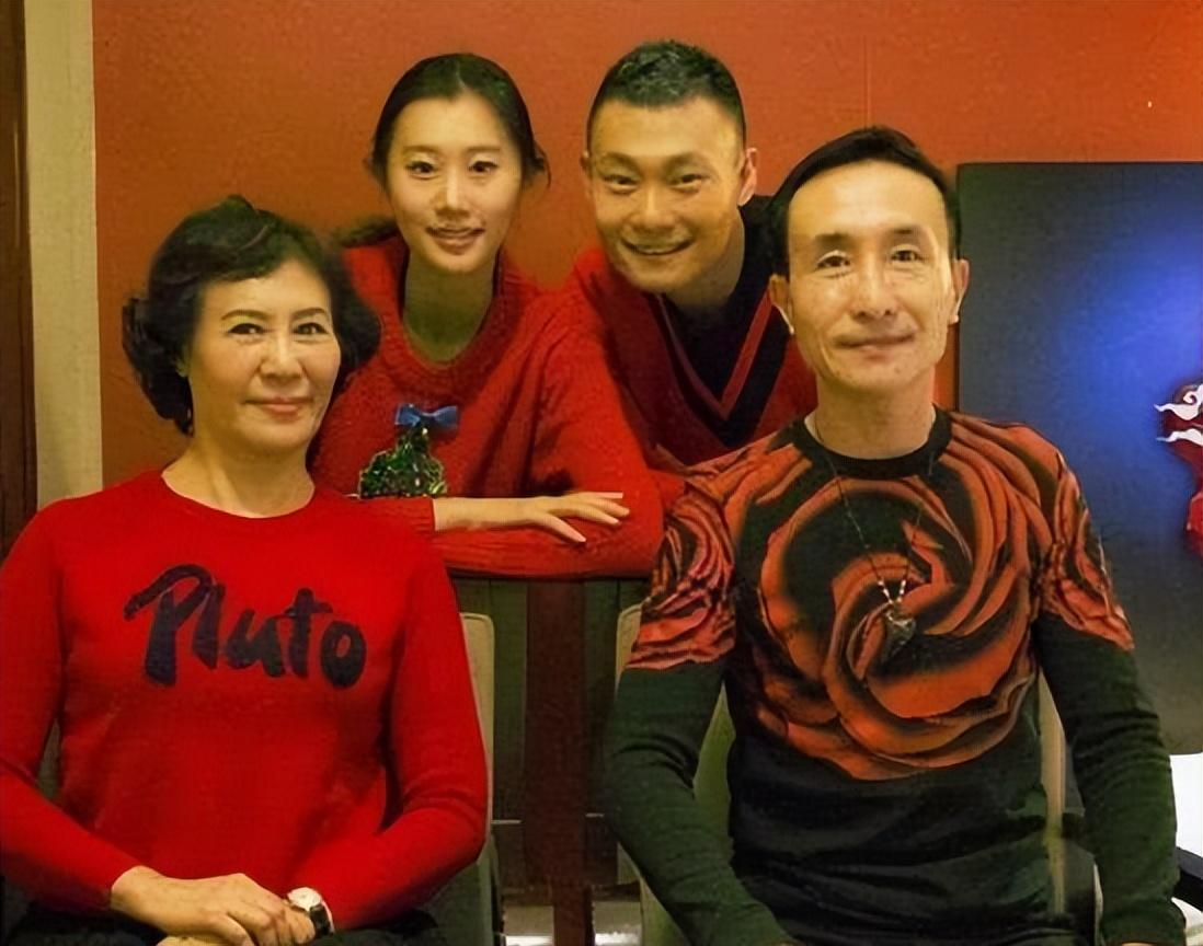 回顾东北一家人演员现状龙套都成大腕2位演员同年去世