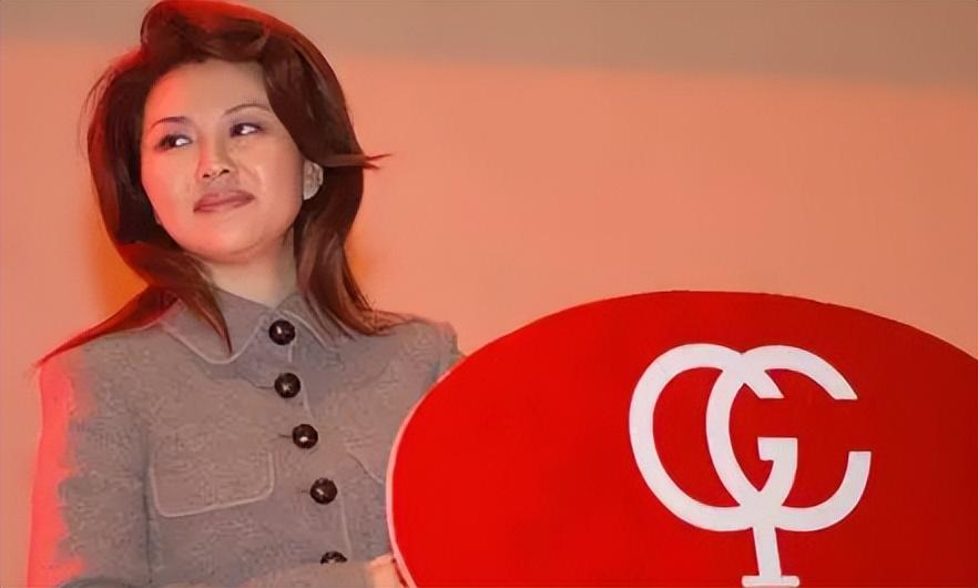 回顾央视主持人方静一生未婚44岁客死异乡成父母余生之痛