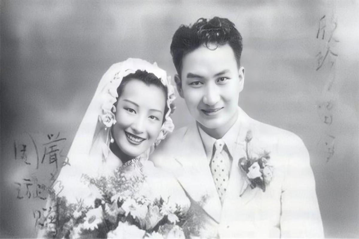 回顾周璇30年代当红女星3段婚恋无疾而终37岁死于精神病院