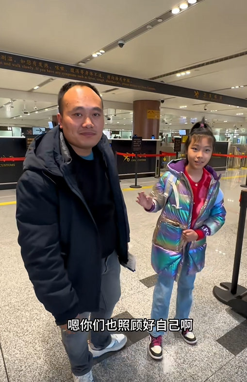 有时候跨国婚姻很难,要面对语言的差异,阿旺还会说几句中文,益姐对