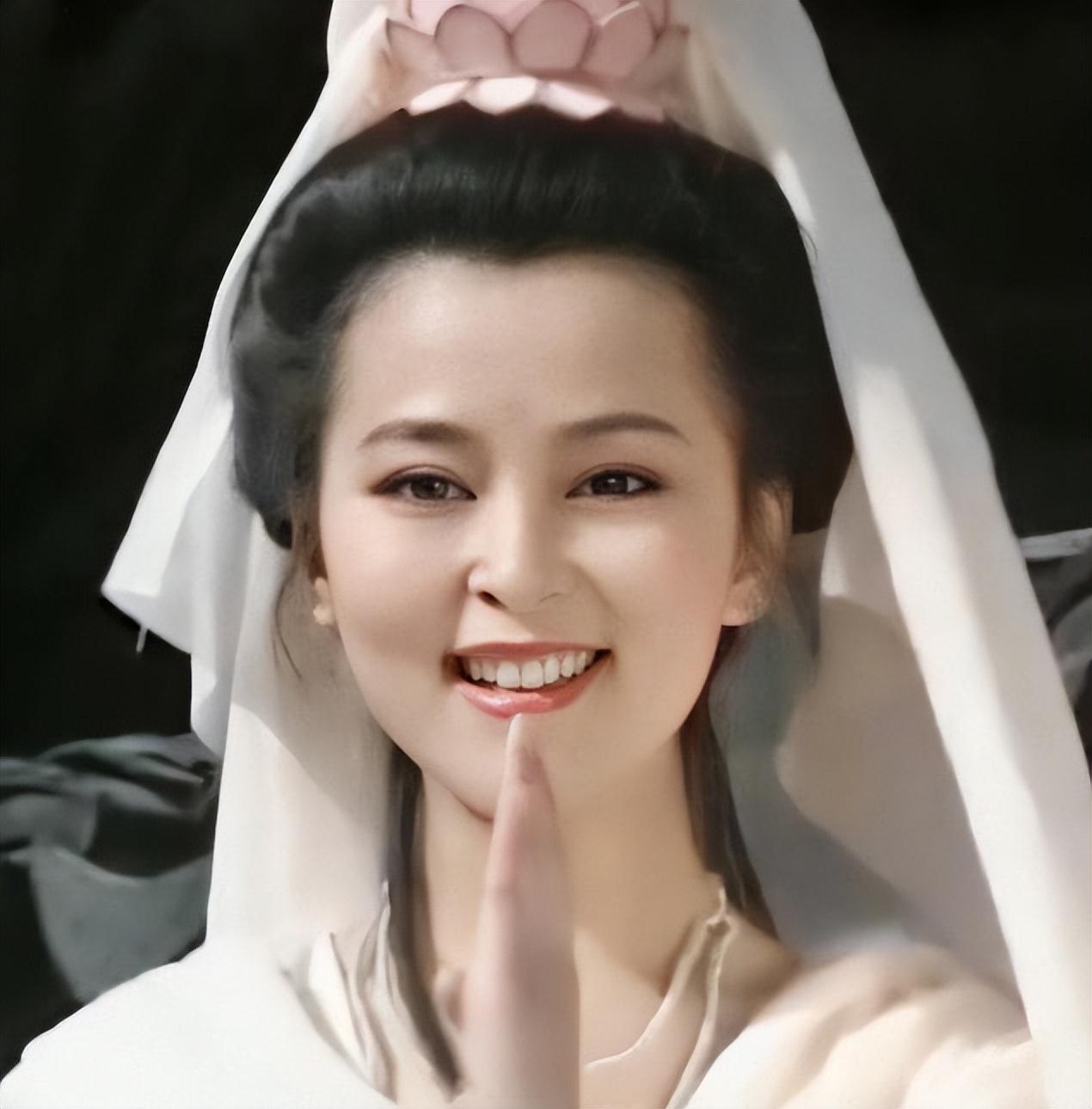 回顾琼瑶女郎何音捧红黄志忠被抛弃今嫁小鲜肉一起养育儿子