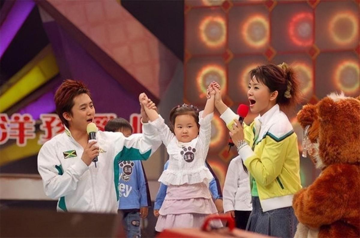 回顾主持人方琼与大8岁领导闪婚婚后分居多年她过得幸福吗