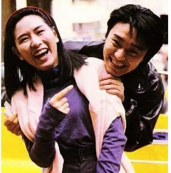 回顾罗慧娟周星驰的一生所爱经历患癌失聪破产45岁悲惨离世