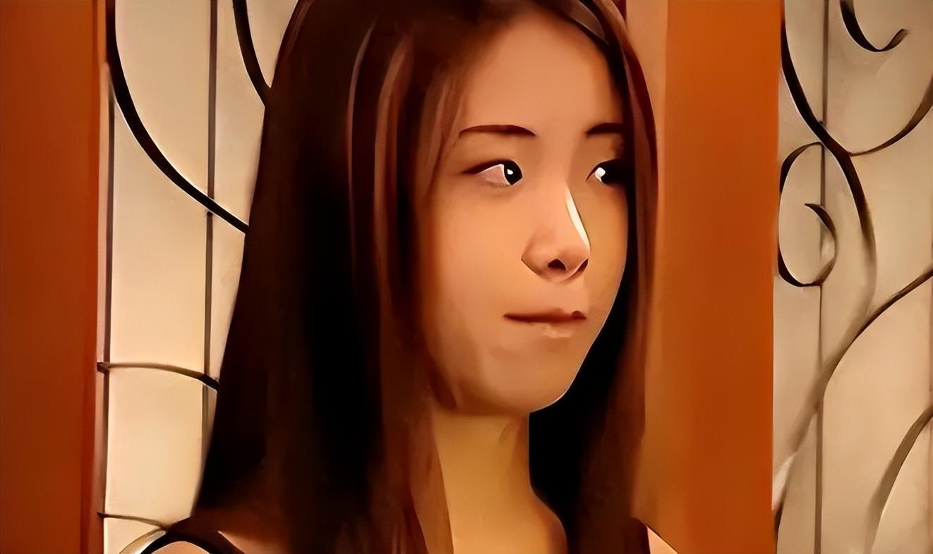 回顾曹佳睿被赵本山力捧拒绝参加饭局离开37岁选择回乡种地