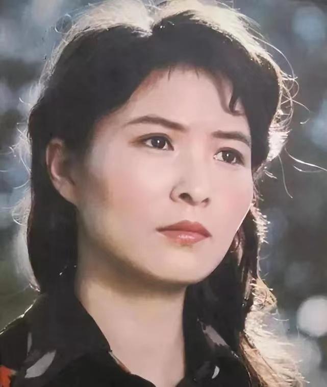 回顾几位八十年代的影后影帝李秀明息影成富商冒富大叔已离世