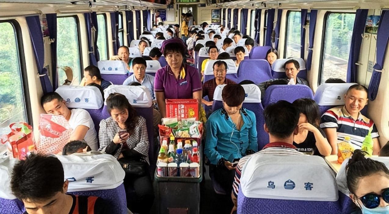 针对不同型号的火车,其餐车的位置也不同.