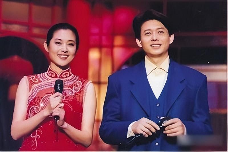 回顾程前被误解的央视主持人借钱给养母买房现在人生状况怎样