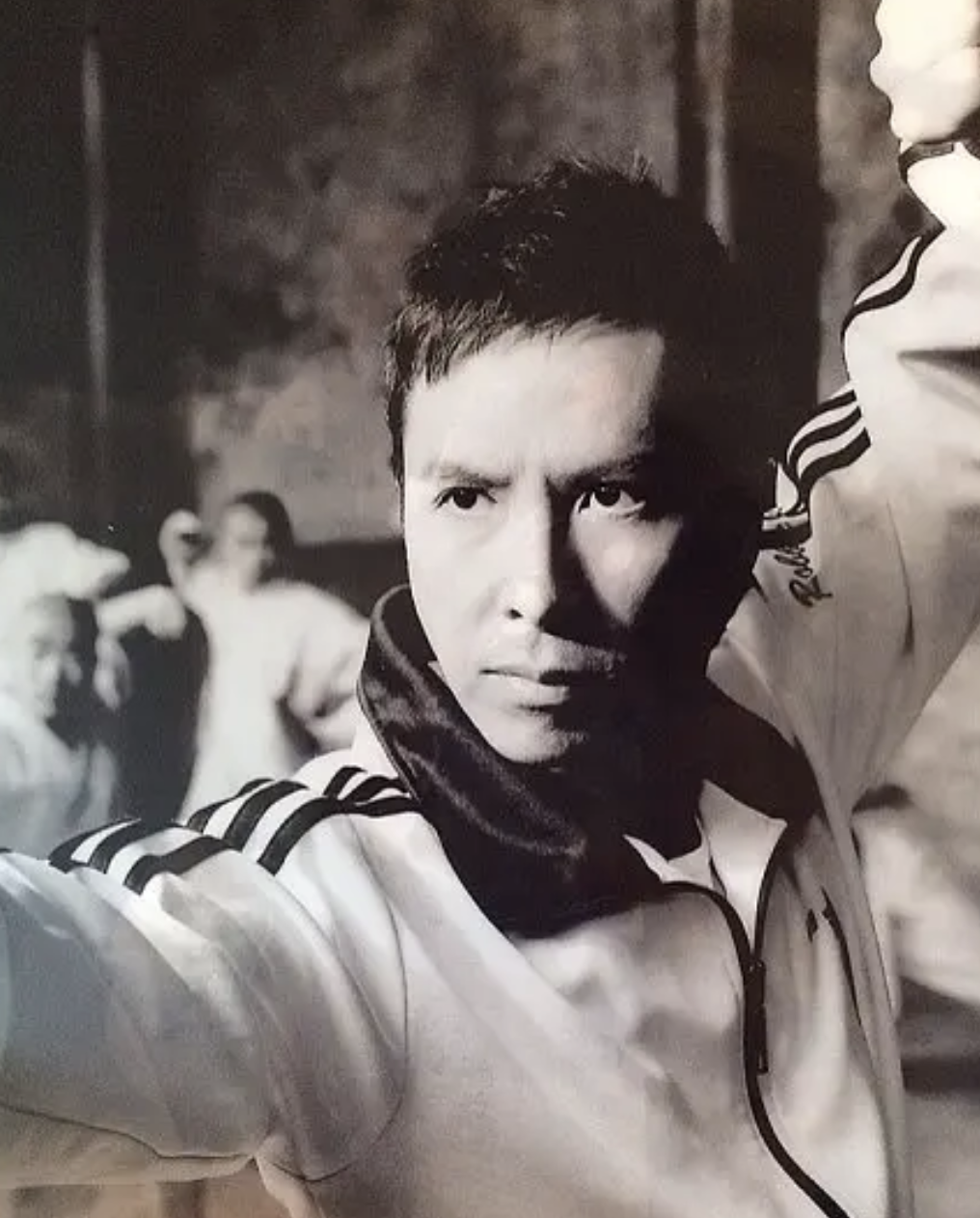 1963年,甄子丹出生在广东一个武术世家,他两岁到了香港.