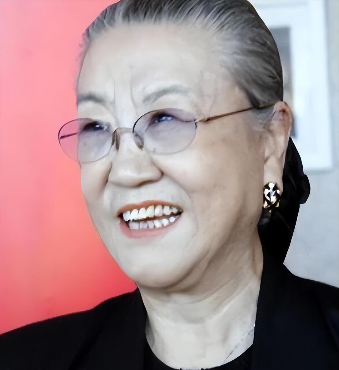 曾经国防部长耿飚的女儿耿莹,资产却突然全部被冻结