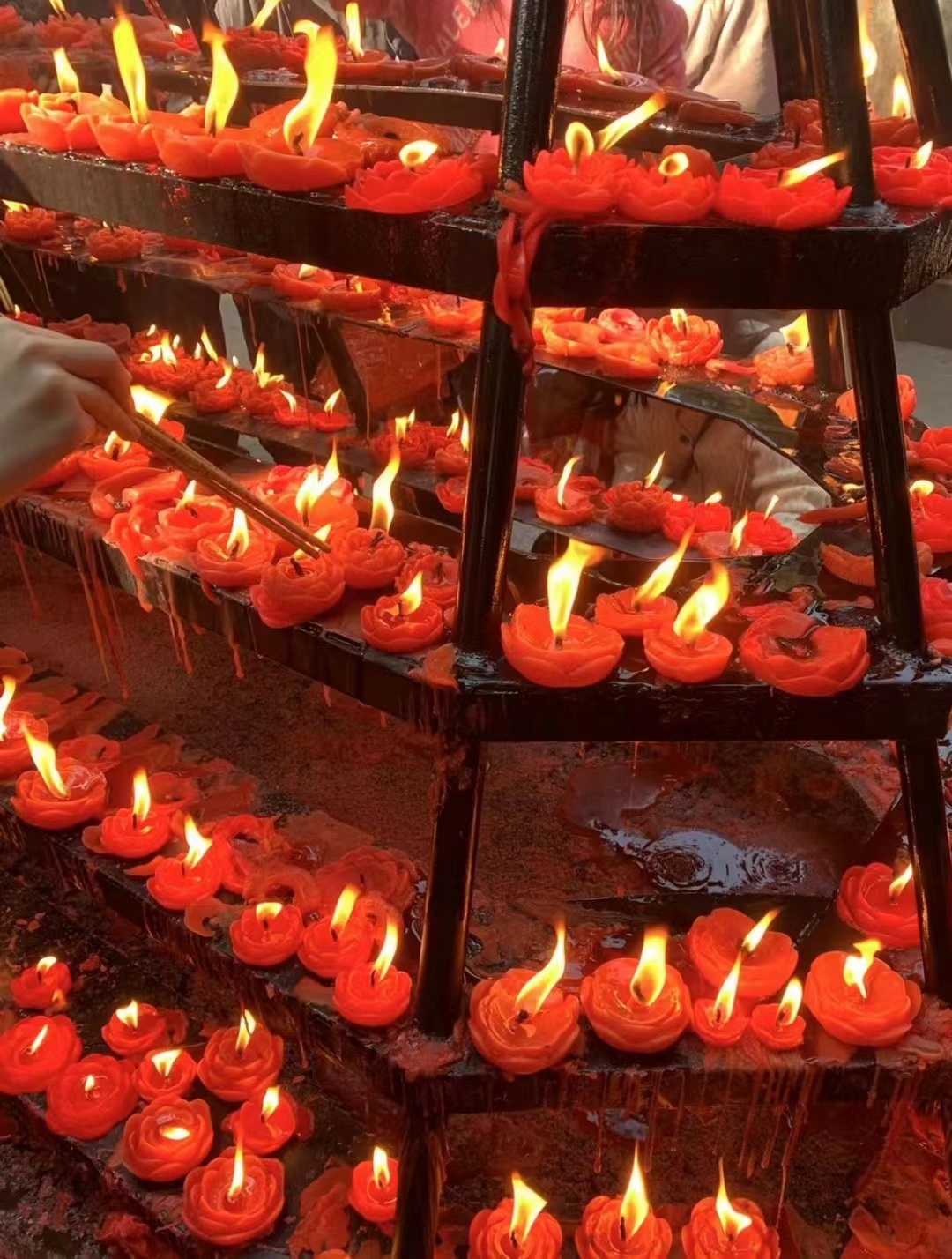 石经寺位于成都龙泉山脚下是一座历史悠久庄严肃穆的寺庙