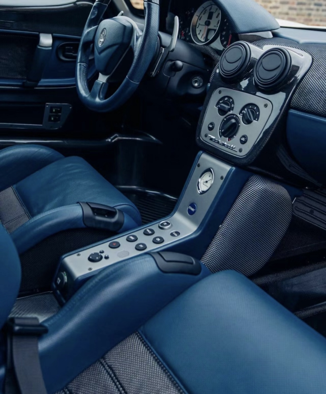 超跑皇后,不多见的玛莎mc12