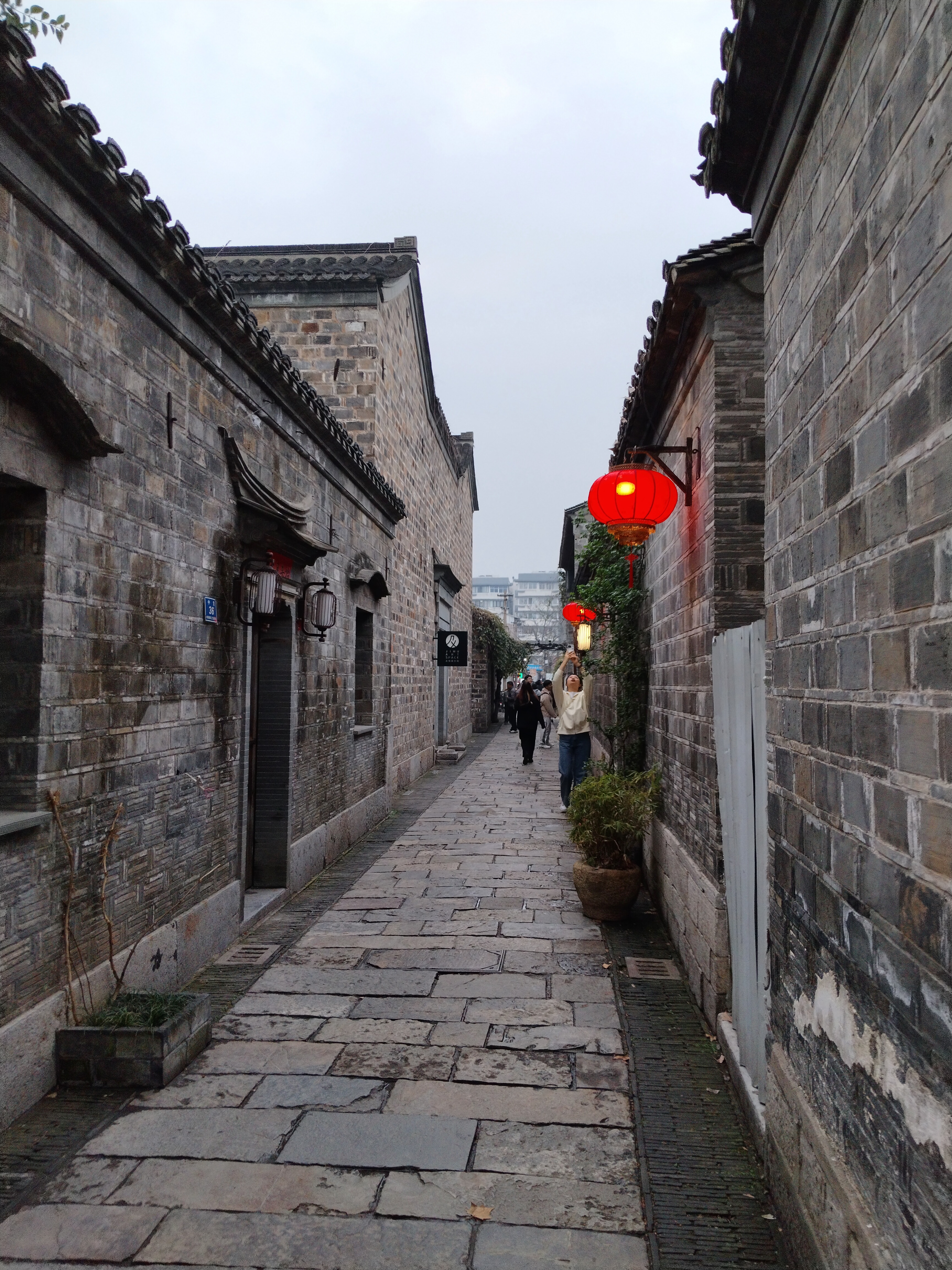 甚至一辈子的收入是多少?