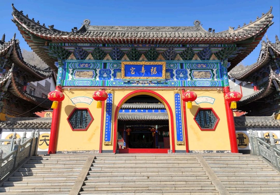 吉林有座道家道场,历史悠久地标建筑,华夏玄门第一楼屹立在此