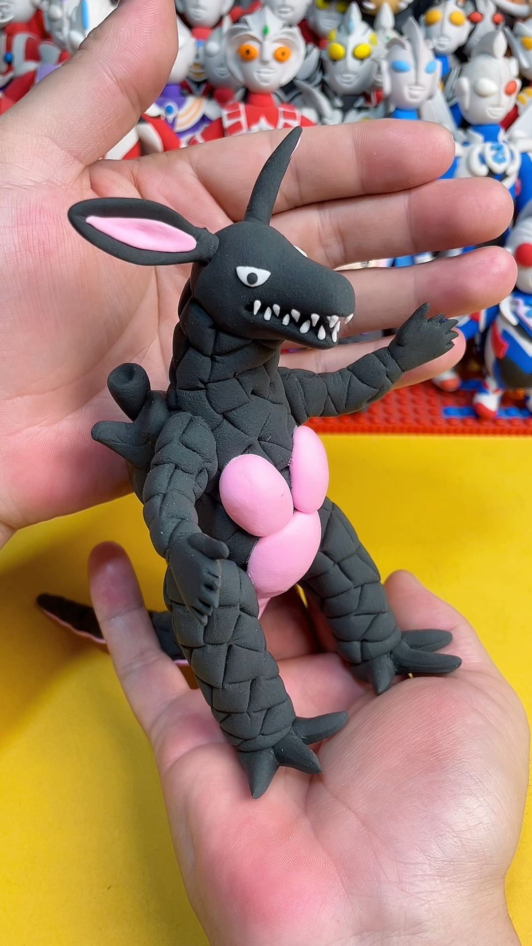 毒气怪兽艾力加尔,憨憨的样子还挺可爱-度小视