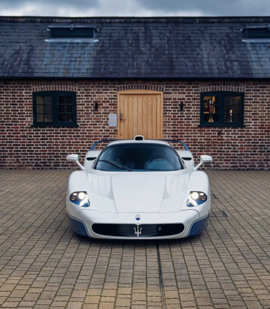 超跑皇后,不多见的玛莎mc12