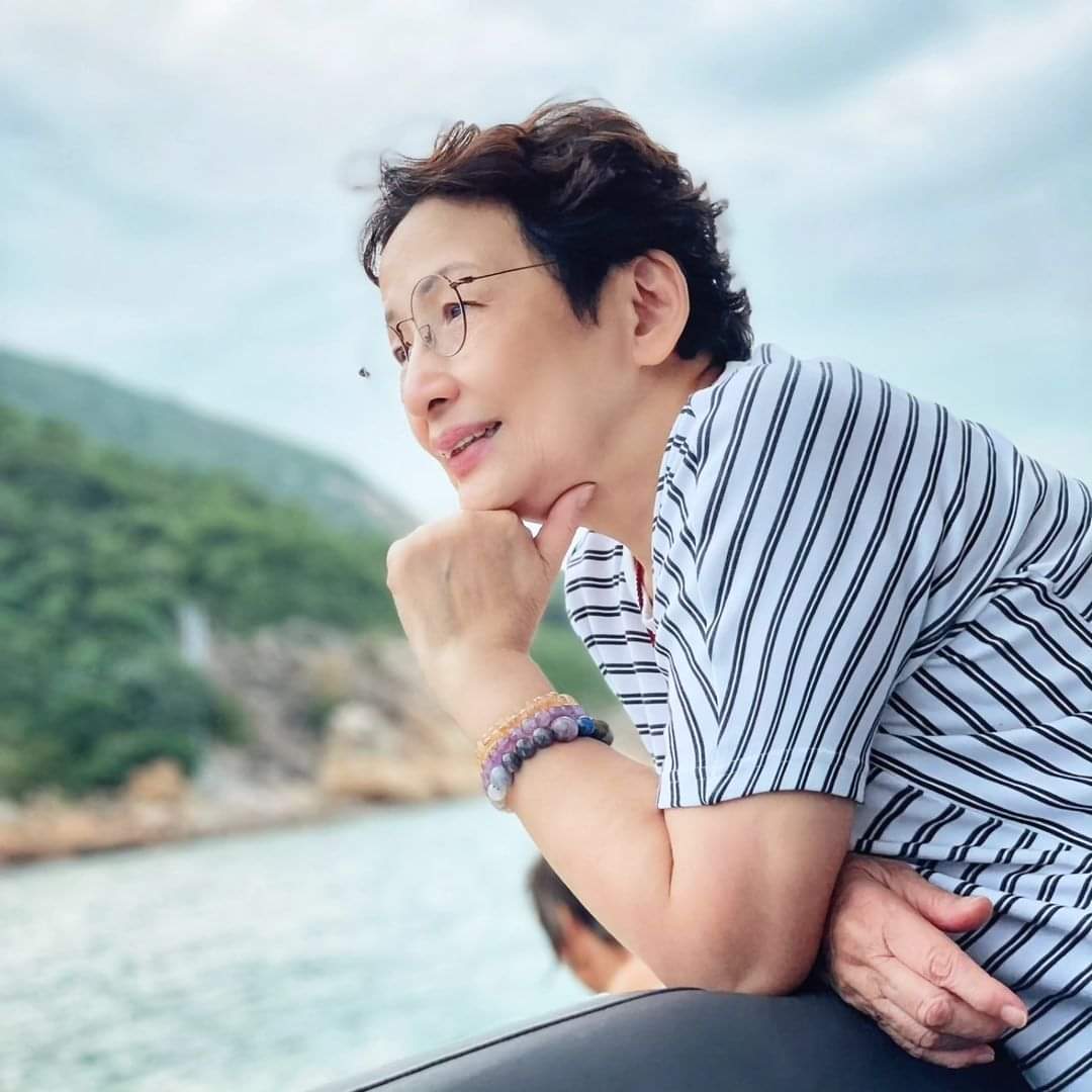 离巢和参演viutv剧集有关?前tvb老戏骨冯素波:得罪高层不走不行