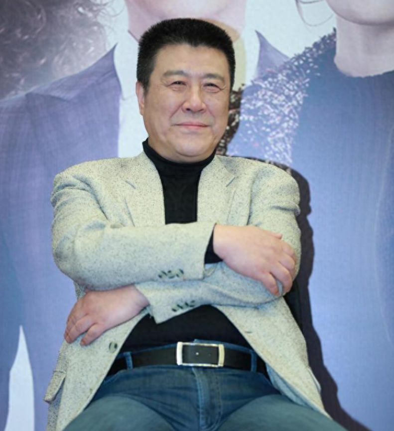 著名演员吕凉父母早逝把岳父母当成亲生父母为爱牺牲了太多