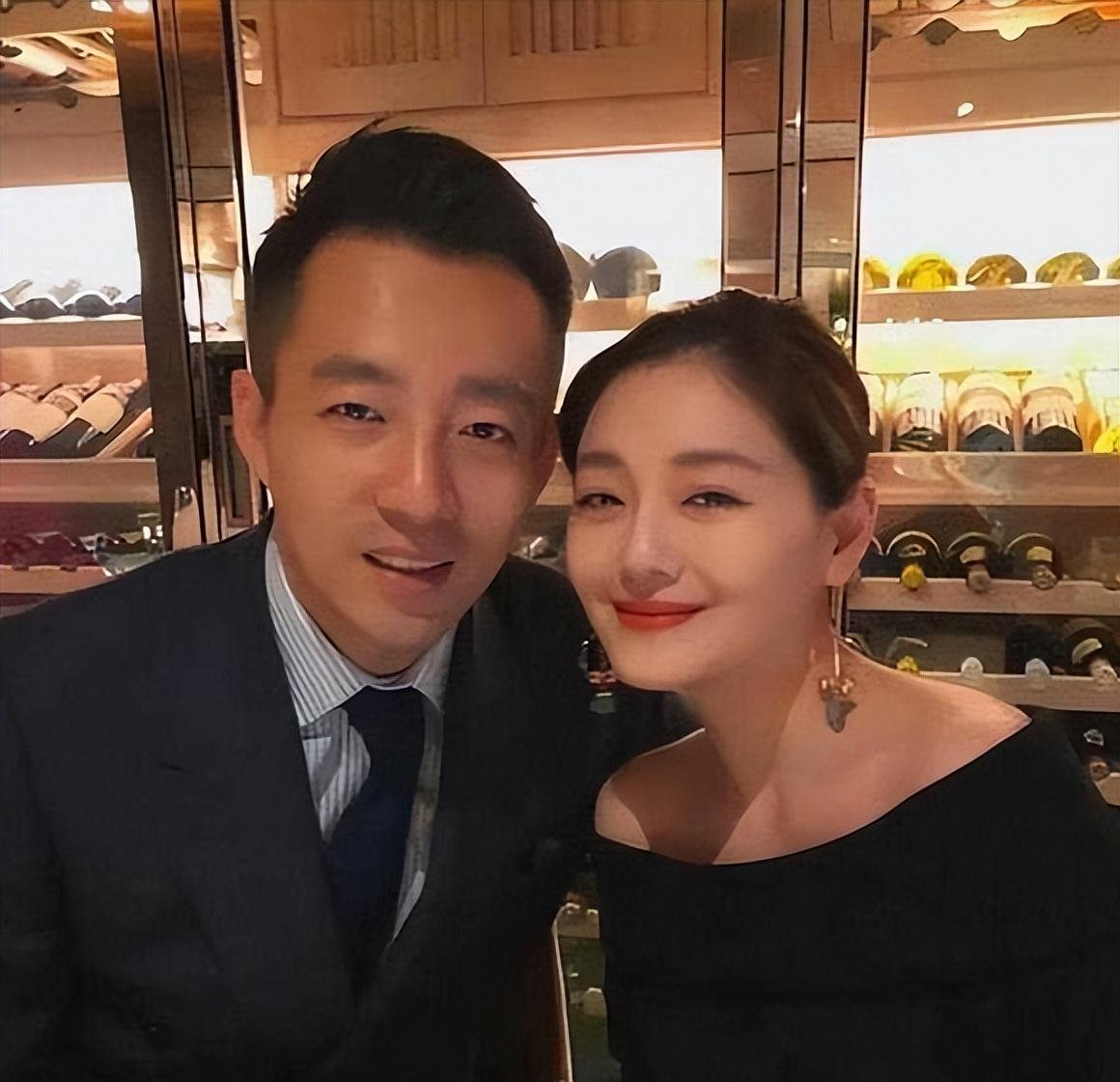 1981年出生的汪小菲,想必大家已经不陌生了,和前妻的"瓜"现在都还没捋