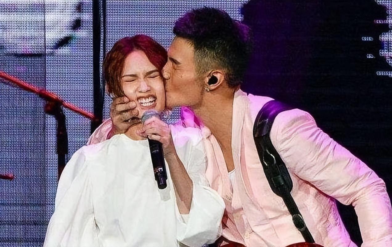 为什么杨丞琳之前的恋情都短暂唯独碰到李荣浩后与他修成正果