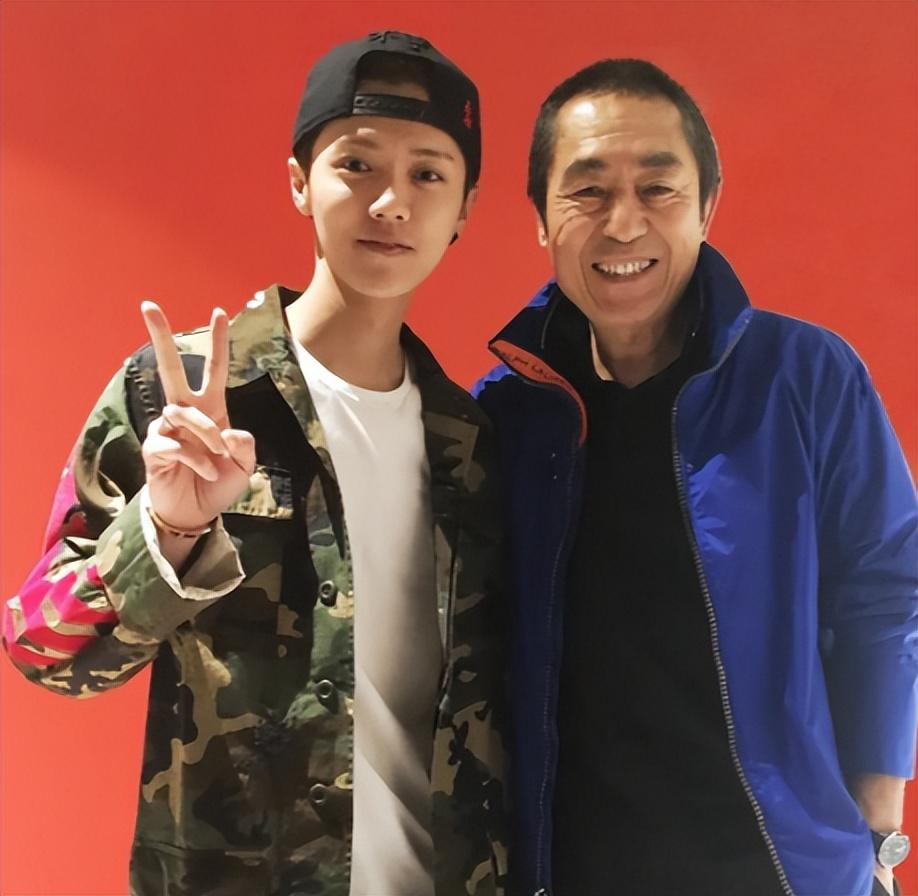 这一次34岁的鹿晗又给娱乐圈男偶像好好上了一课