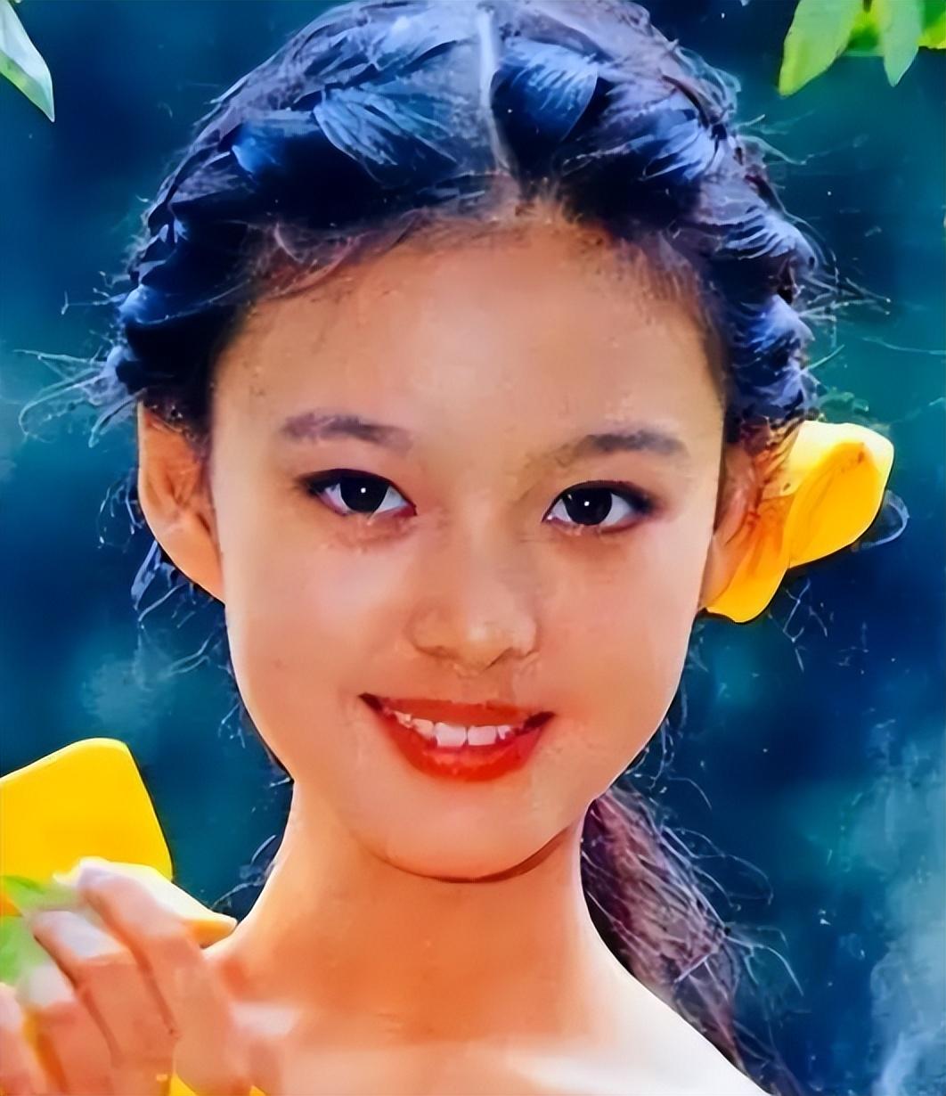 比如知名的影视明星刘晓庆,蒋勤勤,殷桃,再到后来年轻一辈的艾尚真,她